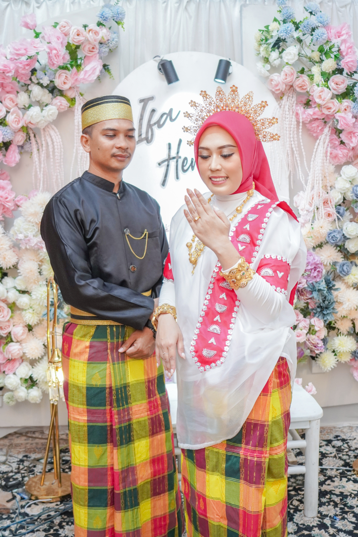 https://hendrikifa.webnikah.com/dirmember/00000028/Hendrikifa24/photo-278759-329103-l-202510120919.jpg